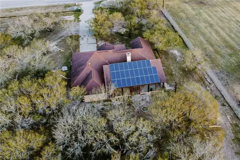 2369 Fm 892, Robstown, TX 78380