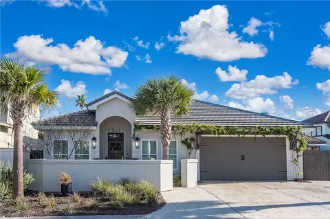 221 La Joya, Port Aransas, TX 78373