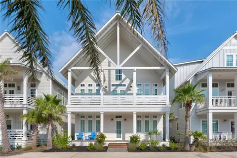 144 Barefoot Ln, Port Aransas, TX 78373