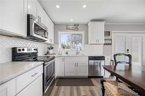 Kitchen - 140 Zenna Dr, Mathis, TX 78368 photo 3 of 3