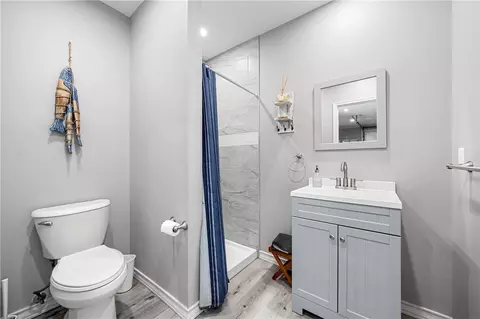 Bath - 140 Zenna Dr, Mathis, TX 78368 photo 3 of 3