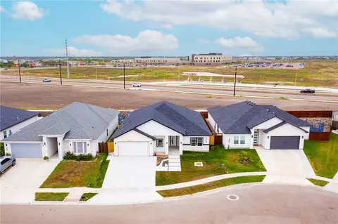 4105 Midlands St, Corpus Christi, TX 78414