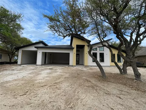 427 Augusta Dr, Rockport, TX 78382