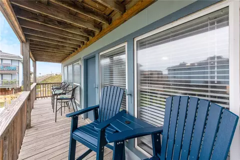 1319 S 11th St #201, Port Aransas, TX 78373