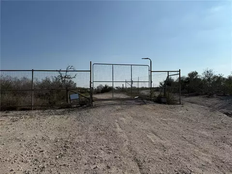 1331 Highway 281 S, George West, TX 78022
