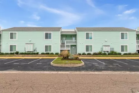610 Lauderdale #610, Rockport, TX 78382
