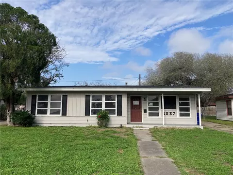 1537 Devon Dr, Corpus Christi, TX 78415