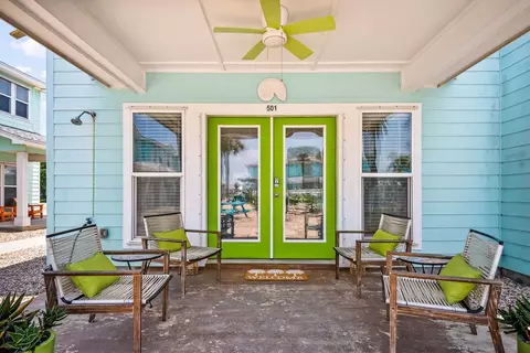 2120 S 11th St #501, Port Aransas, TX 78373