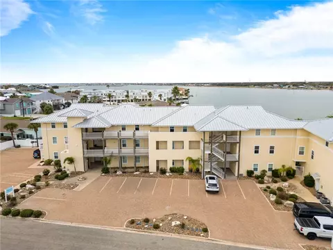 28 Sandollar #D2, Rockport, TX 78382