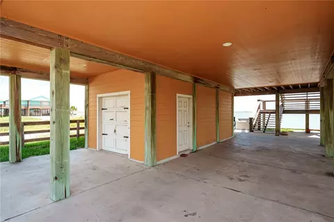 Exterior - 384 Egery Island Rd, Taft, TX 78390 photo 3 of 5