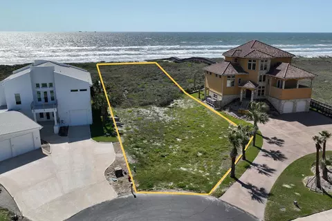 101 Beach View Dr, Port Aransas, TX 78373