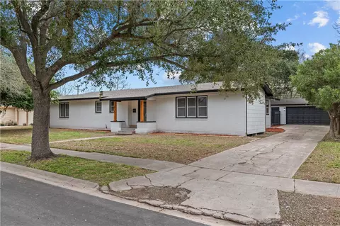 625 Delaine Dr, Corpus Christi, TX 78411