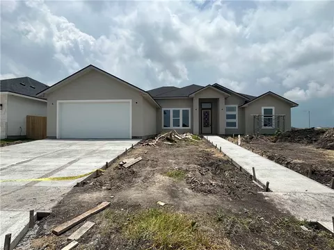 1481 Irigoyen Ct, Corpus Christi, TX 78415