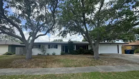 426 Pennington Dr, Corpus Christi, TX 78412