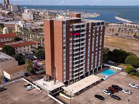 715 S Upper Broadway St #1203, Corpus Christi, TX 78401