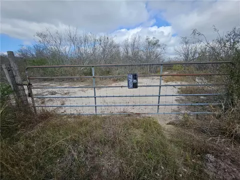 23354 County Road 1038, Mathis, TX 78368 photo 3