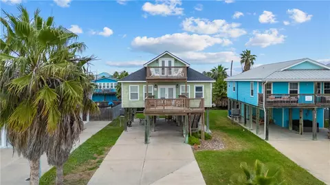 634 Dolphin Cir, Port Aransas, TX 78373
