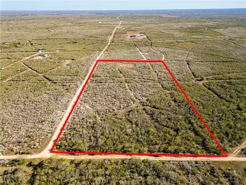 449 Double Eagle Rd, George West, TX 78022 photo 7