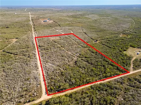 449 Double Eagle Rd, George West, TX 78022 photo 10