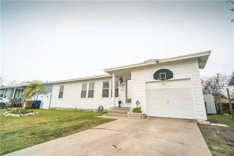 1125 Woodlawn Dr, Corpus Christi, TX 78412