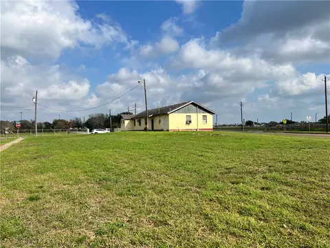 4510 Columbia St, Corpus Christi, TX 78416