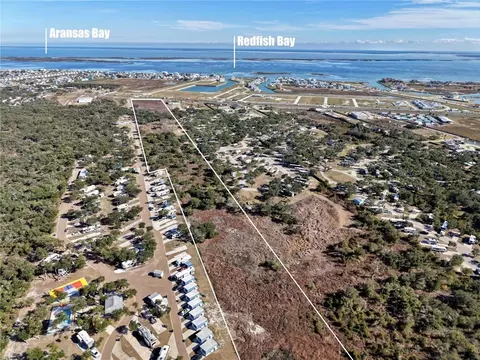 4317 Highway 35 S, Rockport, TX 78382