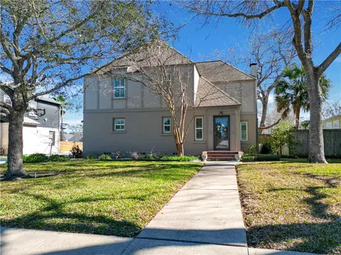 521 Del Mar Blvd, Corpus Christi, TX 78404