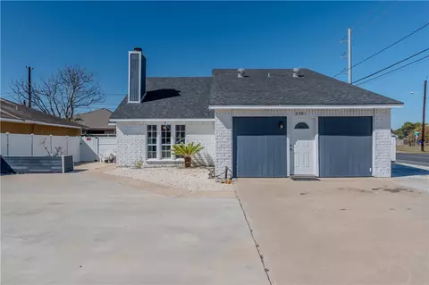2301 Vialoux Dr, Corpus Christi, TX 78418