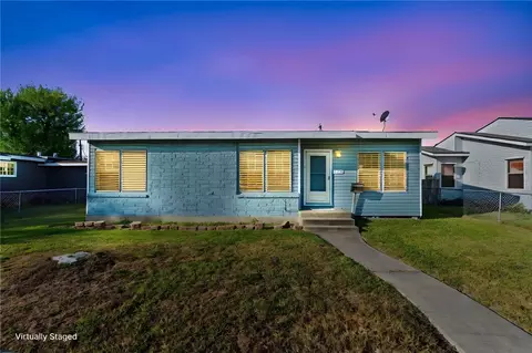 1037 Collingswood Dr, Corpus Christi, TX 78412