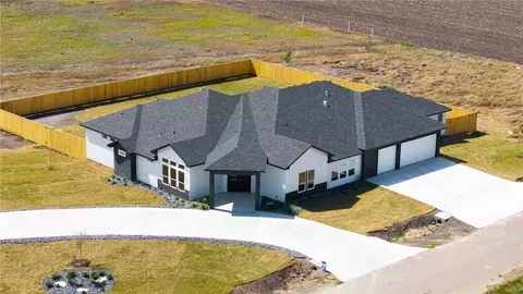 4709 Merlot Ct, Robstown, TX 78380