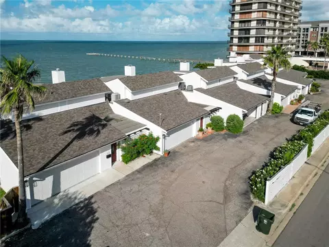 4454 Ocean Dr #4, Corpus Christi, TX 78412
