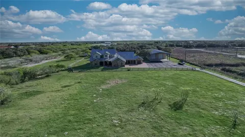 1901 Glenoak Dr, Corpus Christi, TX 78418