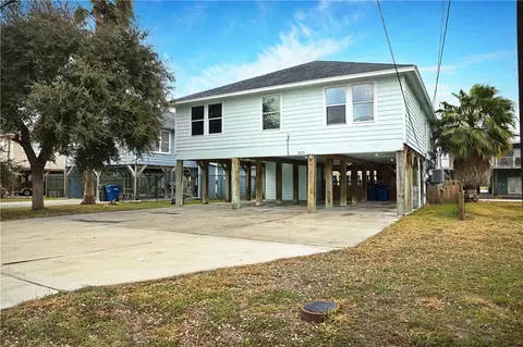 4033 Laguna Shrs, Corpus Christi, TX 78418