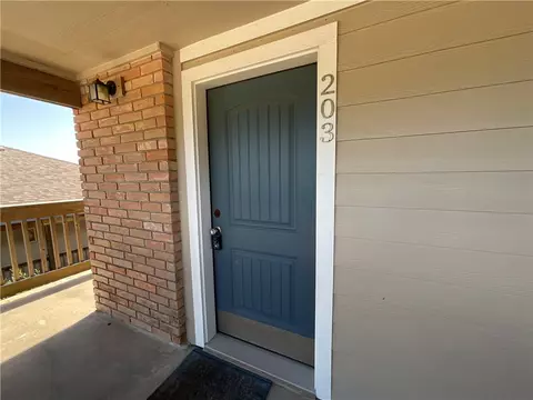 919 N Fulton Bch #203, Rockport, TX 78382