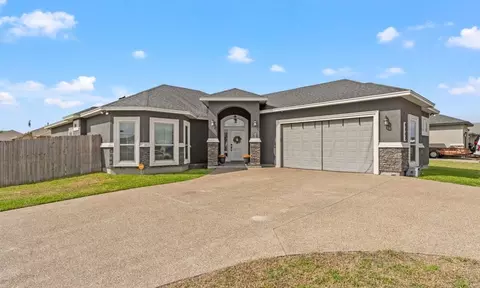9501 Royal Oak Dr, Corpus Christi, TX 78410
