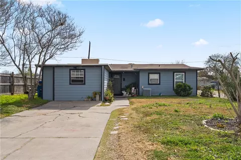 1506 Devon Dr, Corpus Christi, TX 78415