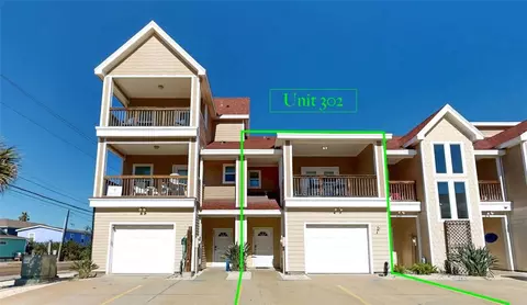 1813 S 11th St #302, Port Aransas, TX 78373