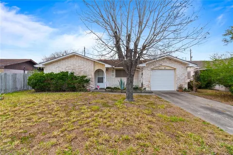 1829 Lesle Ln, Corpus Christi, TX 78412