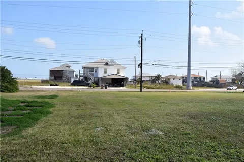 1218 Laguna Shrs, Corpus Christi, TX 78418