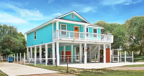607 Huisache Ln, Ingleside On The Bay, TX 78362