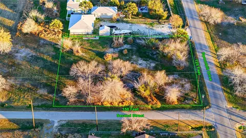 402 Second St, Bayside, TX 78340 photo 3