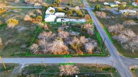 402 Second St, Bayside, TX 78340 photo 5