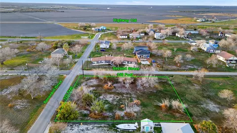 402 Second St, Bayside, TX 78340 photo 4