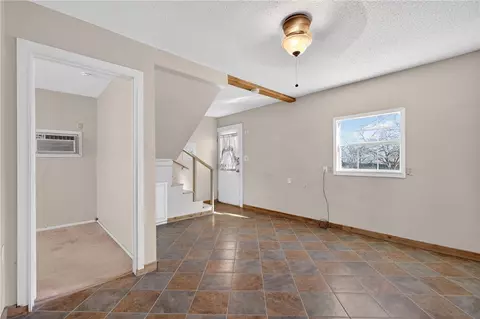 Living - 5752 Mockingbird Ln, Mathis, TX 78368 photo 1 of 3