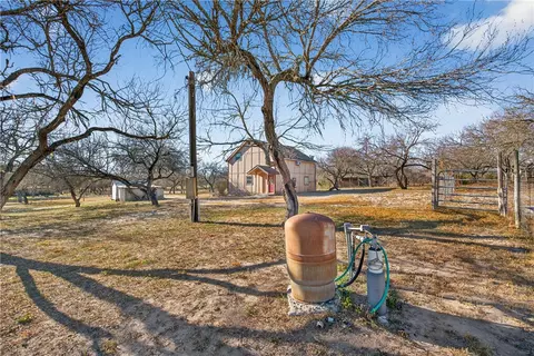 Exterior - 5752 Mockingbird Ln, Mathis, TX 78368 photo 6 of 7