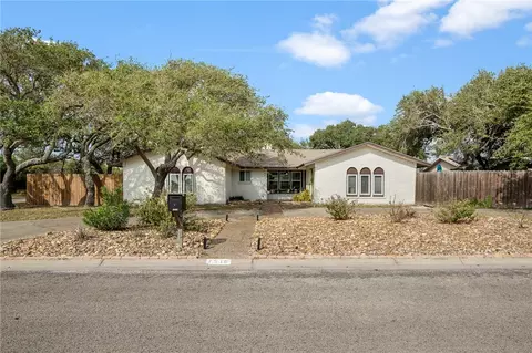 1518 Kenwood Dr, Aransas Pass, TX 78336