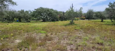 1038 S Hood St, Rockport, TX 78382
