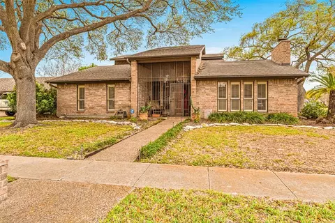 6042 Lost Creek Dr, Corpus Christi, TX 78413