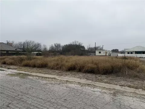 00 N Texas Ave, Freer, TX 78357
