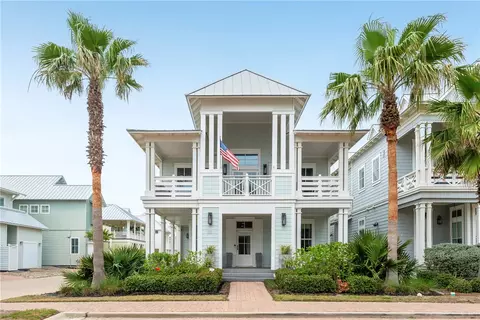 111 Center Ln, Port Aransas, TX 78373